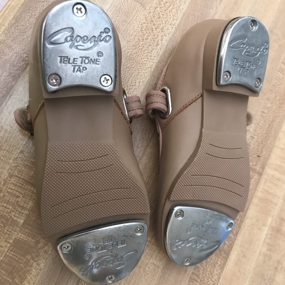 Tap shoes - Picture 2 of 2